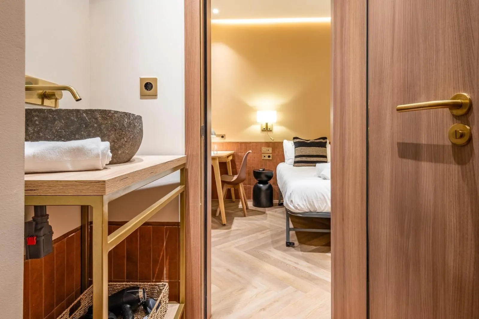Szálloda Hostal Ambos Mundos Barcelona